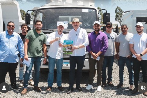 Morrinhos recebe novo caminhão coletor para reforçar a limpeza urbana e ampliar a infraestrutura da cidade