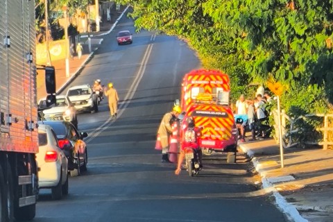 ACIDENTE DE TRÂNSITO NA DESCIDA DO MORRO DA SAUDADE